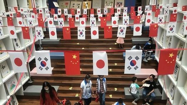 日本突然转变态度跟中国道歉！若中、日、韩联手，直接碾压欧美！