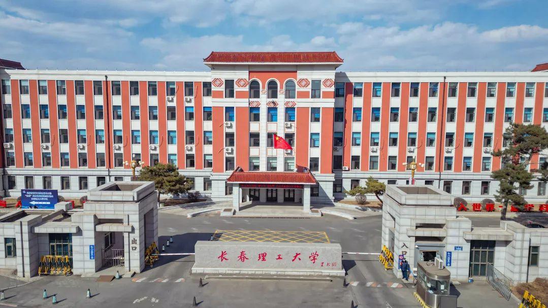 他是兵工七子，也是“中国光学英才的摇篮”！