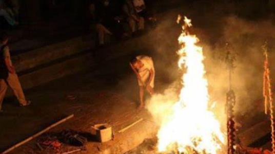 墓碑上的“考、妣、故、先、显”，分别是什么含义？用错会闹笑话