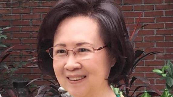 皇冠集团大改动！下架琼瑶所有作品，出版社改名，陈中维直接回击