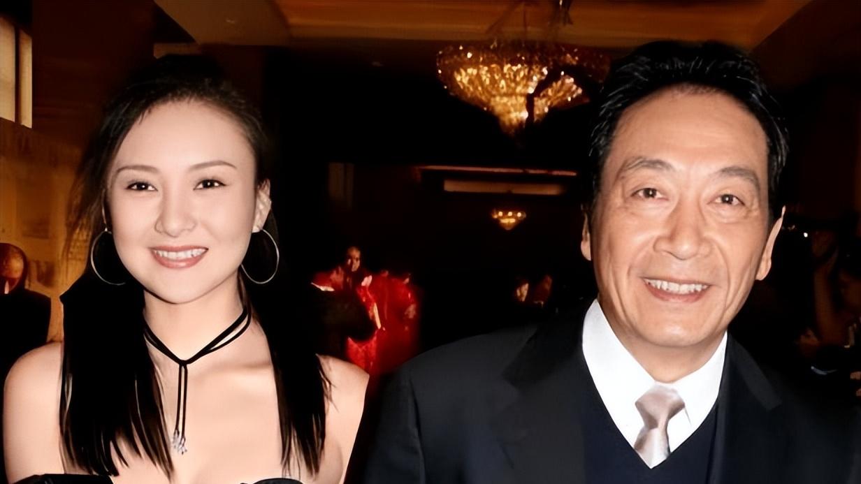 国家一级演员王奎荣，68岁娶31岁娇妻，夫妻感情生活让人羡慕
