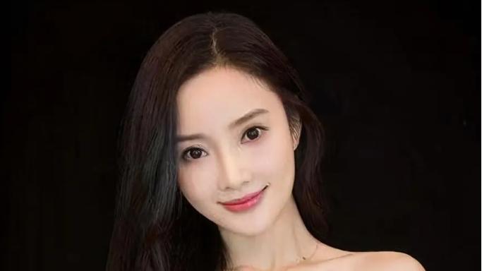 李小璐妈妈：这辈子最后悔的决定，就是12年前，让女儿嫁给贾乃亮