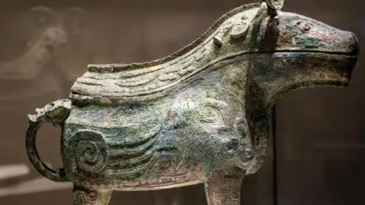 “觞觥觚斛”这四个字怎么读？都是“角”旁的它们，又是啥意思？