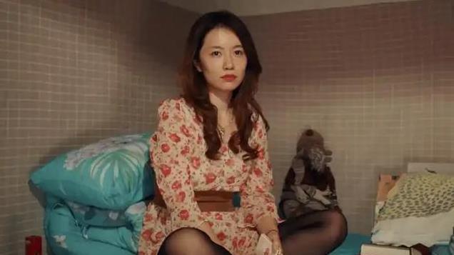 《我是刑警》不起眼的5位女配，个个肤白貌美，拥有“黄金身材”-颠婆陈老大