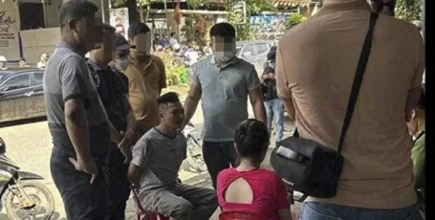 越南“网红”歌手“Quân Idol”涉多项罪名受审