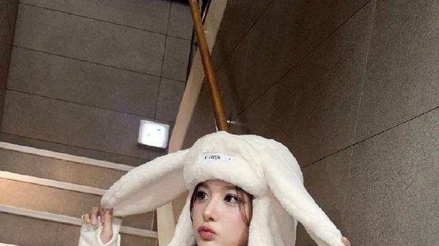 人气男女团爱豆陷入恋爱传闻，网友：“证据离谱到想笑”