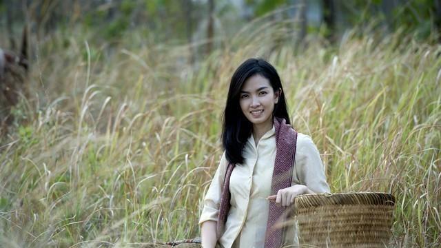 女子带男朋友回家，男子看到丈母娘后，大呼：杨阿姨，怎么是你