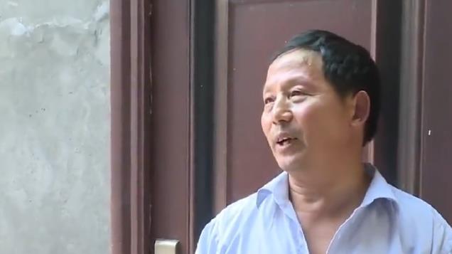 湖南老汉获拆迁款，失联40年血亲立马相认，却转手抛弃家中儿子？