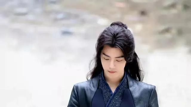 周翊然接棒肖战饰演唐三，能否复刻顶流传奇呢？