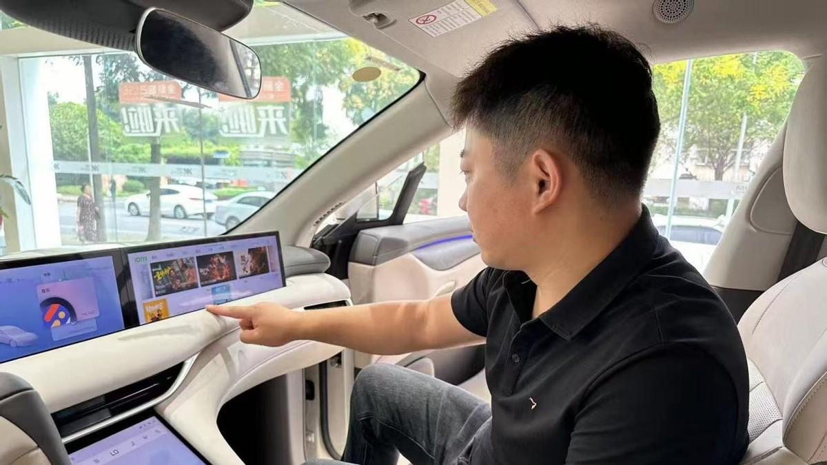 9月内将上市的两款纯电SUV，智己LS6对比极氪7X，谁更强？