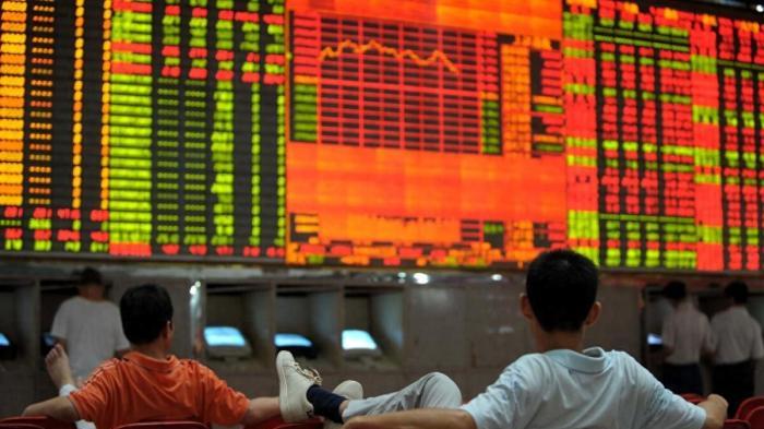 MACD不要只看“金叉死叉”，精髓是“红绿能量柱”不懂不要炒股！