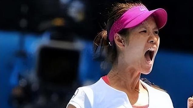 网球天后李娜近照，因变得太美被质疑整容，她的回应让人很舒服