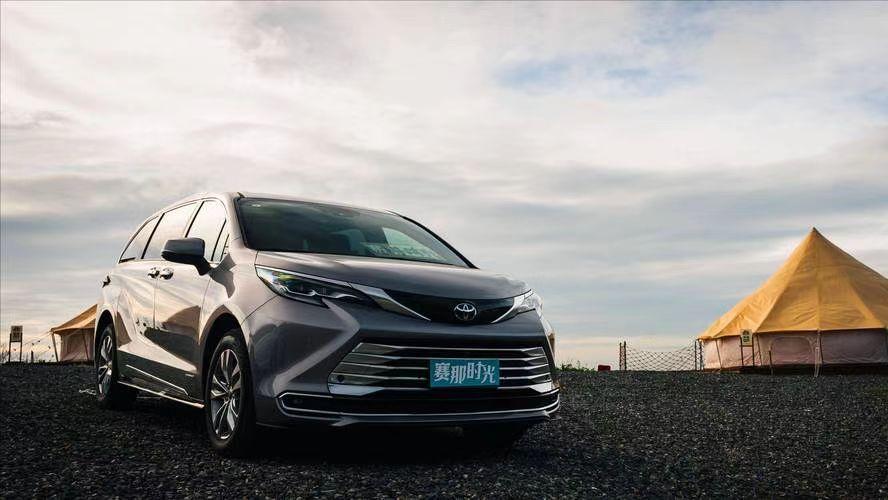 丰田赛那SIENNA一款豪华MPV