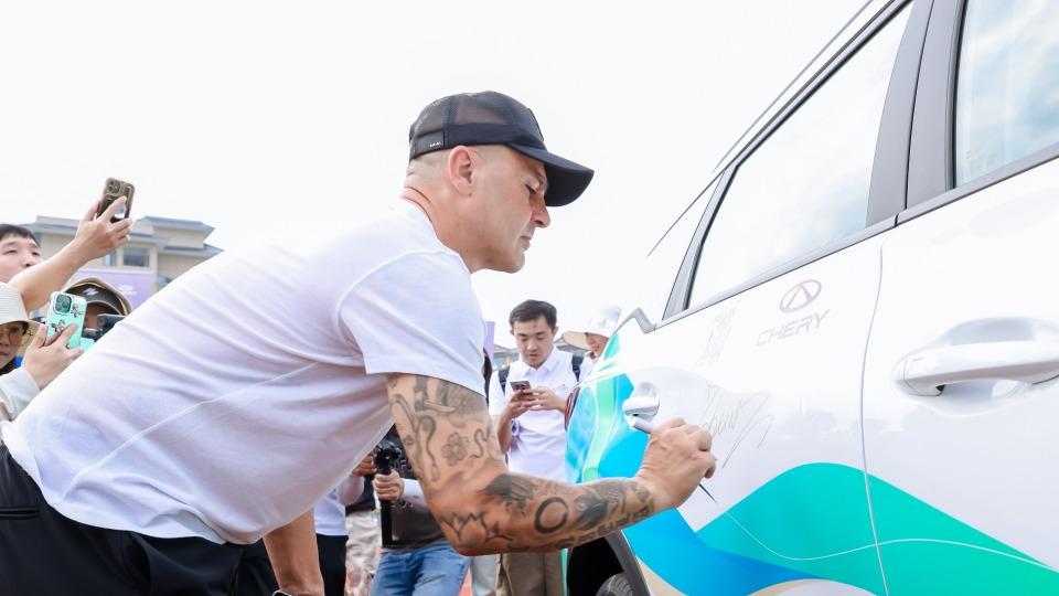 来榕江交个朋友，全新一代瑞虎7村超版超实在诚献