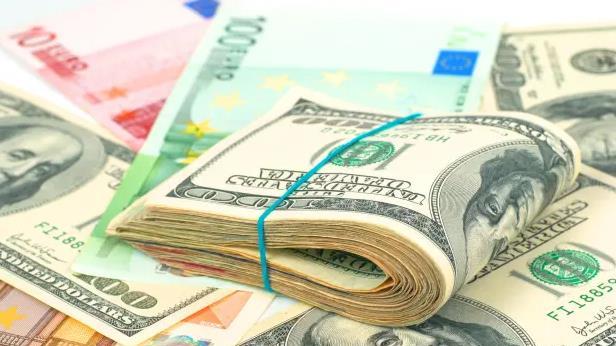 英媒：阿萨德曾往俄罗斯运送大量现金，重达2吨，有三种用途