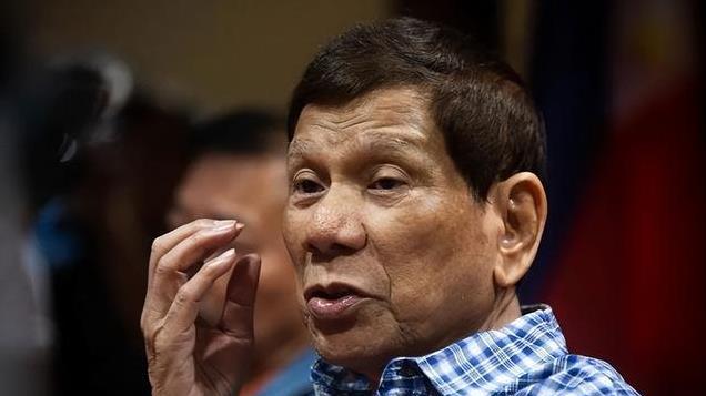 老杜呼吁兵变失败，马科斯先下手传唤女副总统，再不开枪没时间了