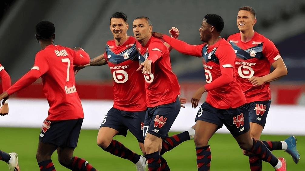 今日足球：费内巴切VS里尔+圣洛伦索VS米内罗竞技