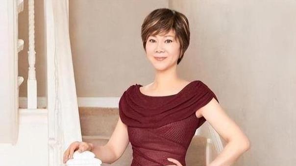 施之皓：一婚娶“乒乓女皇”曹燕华，二婚娶弟子李楠，今怎样了