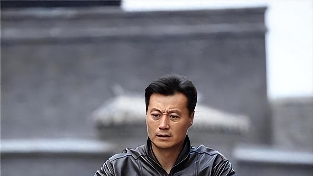 演员任程伟：娶黄蕾到地下室共患难，成名后不换糟糠妻仅换大房子