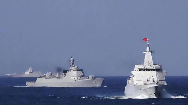 美国披露解放军最新军力，全球第一的宝座，不再遥不可及