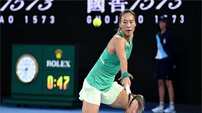 劲敌接连出局，郑钦文有望第三次创造历史，首夺WTA1000赛冠军！