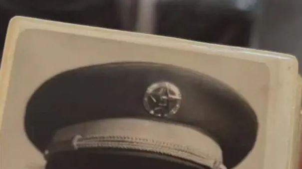 韩红曾自曝大学时是“校花”，看了她18岁的照片，我被惊艳了！