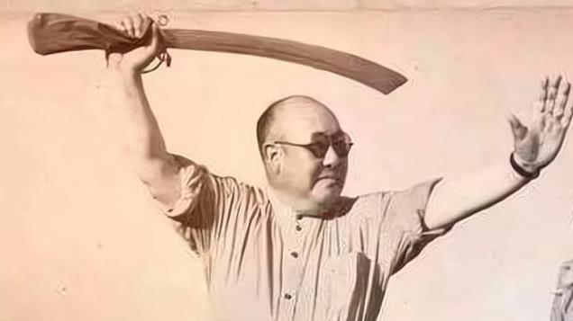 为保安全，敌9个军20万人挤在一起，不料我军已增至40万人