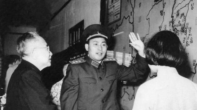 1944年，开国将军李天佑见女友家长，不料岳父是熟人：原来是你呀