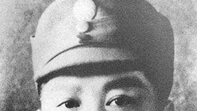 叶挺独立团有一位营长，牺牲时年仅24岁，得到了两位伟人的称赞