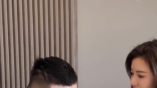 何钰欣终于同意和猴哥离婚，演了一年到手一套房，大结局还早着呢