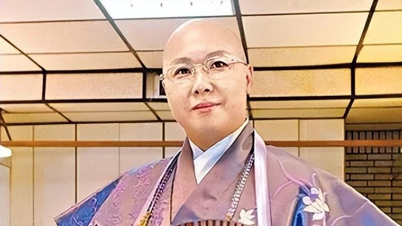 费玉清亲姐！“最辣师太”费贞绫：当艳星陪富商，一件袈裟500万