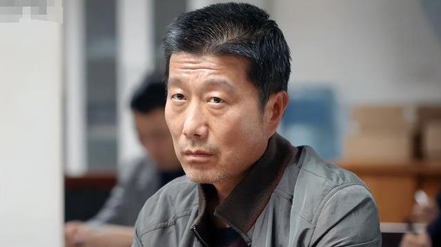 这才叫演技派！朱辉仅用狠劲与眼神，就将基层刑警杨雄演活了