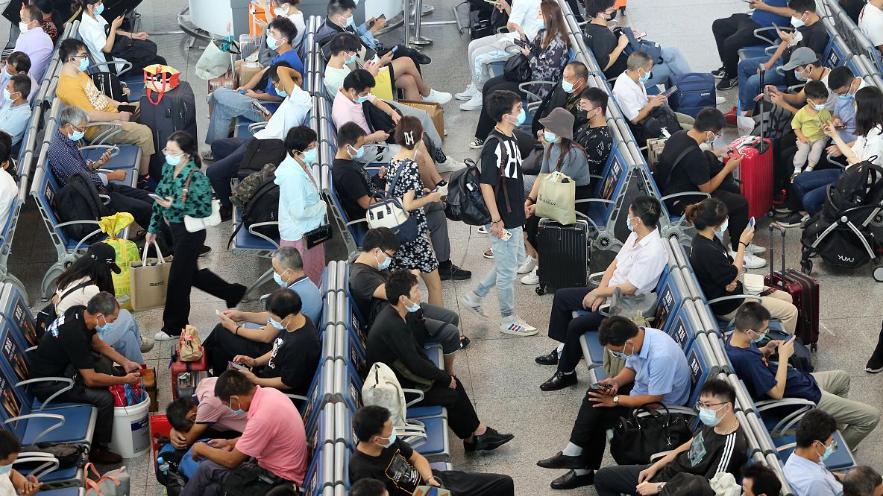 老百姓攒钱半辈子，为啥钱包还是瘪的？