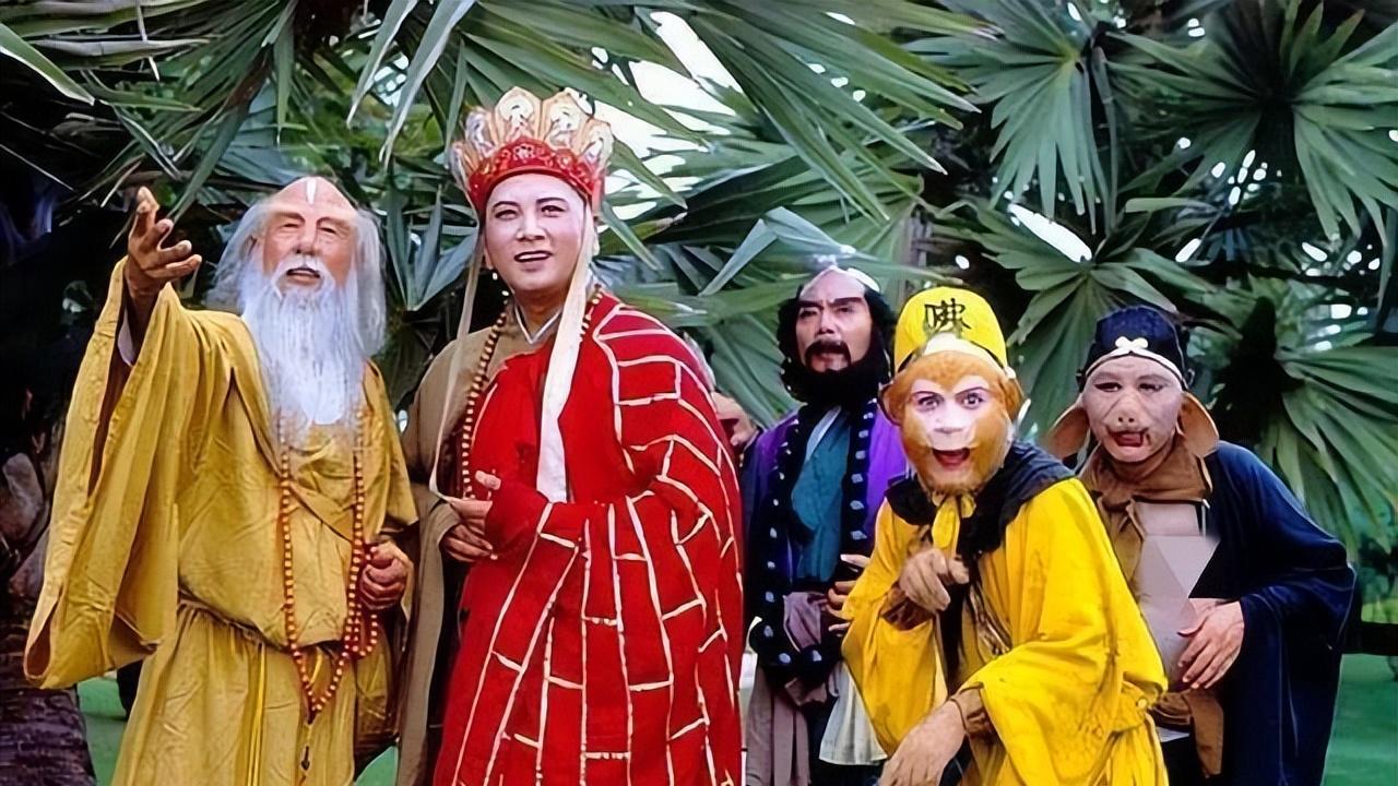 “猪八戒”马德华：现实如愿娶到了“嫦娥”，恩爱50年零绯闻