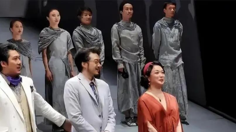 金星终于露出真面目，靳东7字评价字字戳心，这次再装也没用