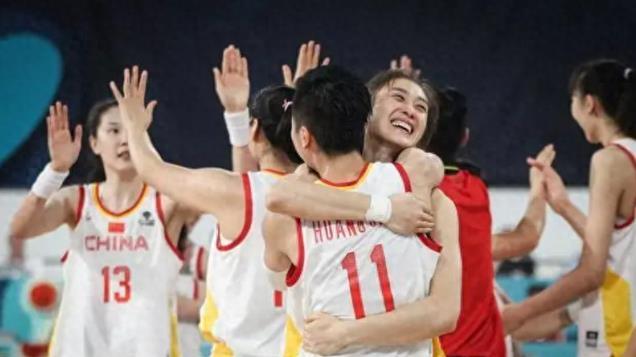 女篮美女国手扎心 国内拿高薪单场6中0成退步典型 打脸郑薇