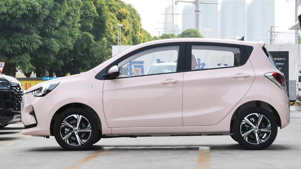 长安汽车-长安奔奔 E-Star：城市微电动的灵动之选