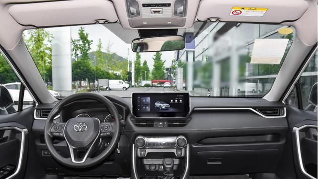 长安第四代CS75PLUS与RAV4 谁才是家庭出游的最佳搭档？