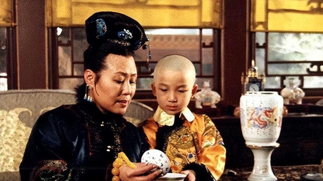 康熙亲姐姐，为擒拿鳌拜赔上一生幸福，死后为何被葬入鳌拜的祖坟