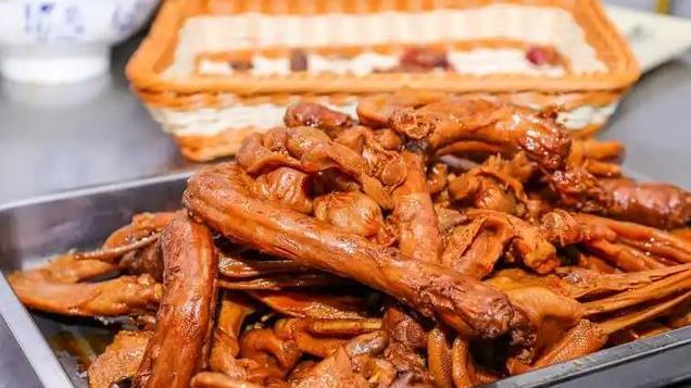 熟食店为啥没生意了？行家说：1斤鲜牛肉卤出2斤肉，你猜啥原因