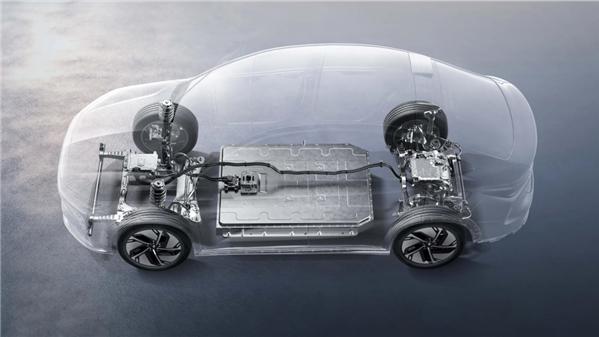 13万级睿蓝7-605荣耀版：谁说续航长就一定贵？