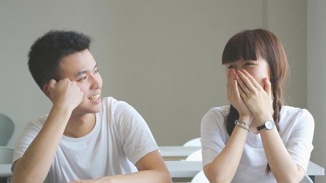 我家送我一套180万婚房，男友父母逼我改房产证，要求加男方名字