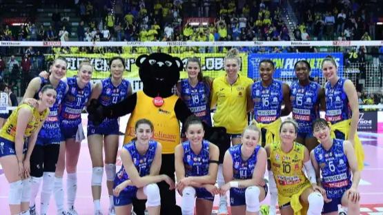 接班人出现！朱婷一项多年纪录不保，袁心玥队友1米99新星即将接棒