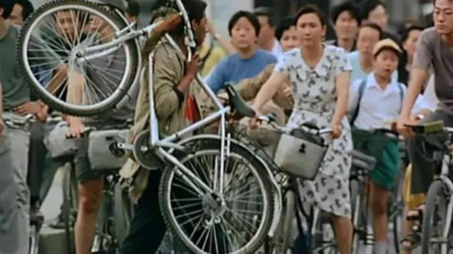 《十七岁的单车》：90年代北漂迷茫的青春岁月，23年后愈见光芒