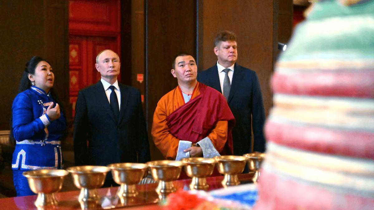一见到蒙古国总统，普京就发出邀请，俄方主办的金砖峰会必须赏脸