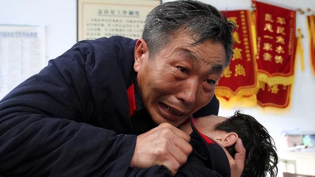 专情的杜源：娶4岁认识的女孩，相爱至今，女儿也是娱乐圈的人