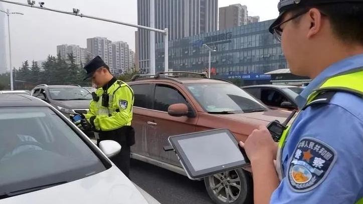 10月开始，私家车迎来四不带严查！尤其最后一个扣12分还要扣你车！