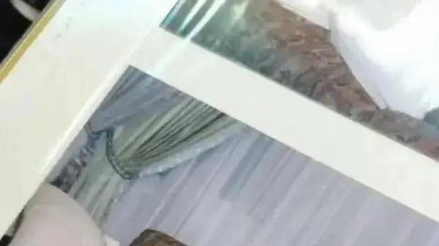 阿萨德家私人相册曝光！前总统私下松弛感十足，阿斯玛穿婚纱美翻