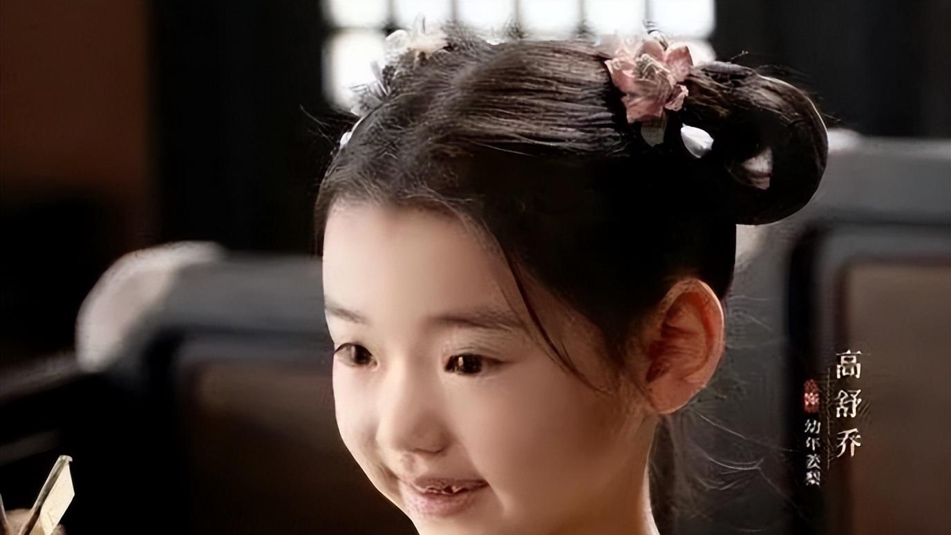 甜馨参加董璇女儿生日聚会，昔日泰迪姐妹团重聚，共庆欢乐时光