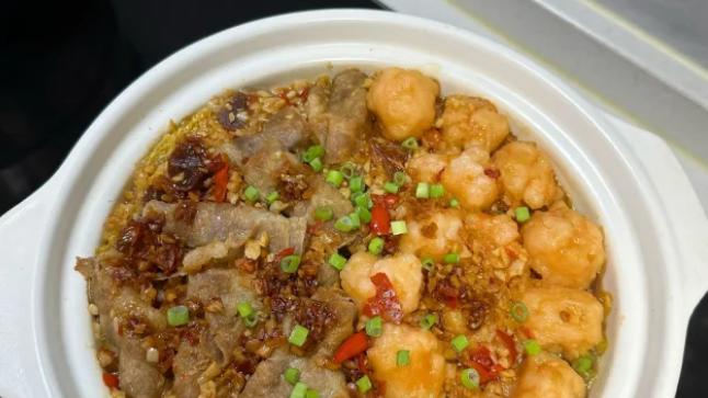 必尝美味：蒜蓉虾滑与肥牛的完美邂逅